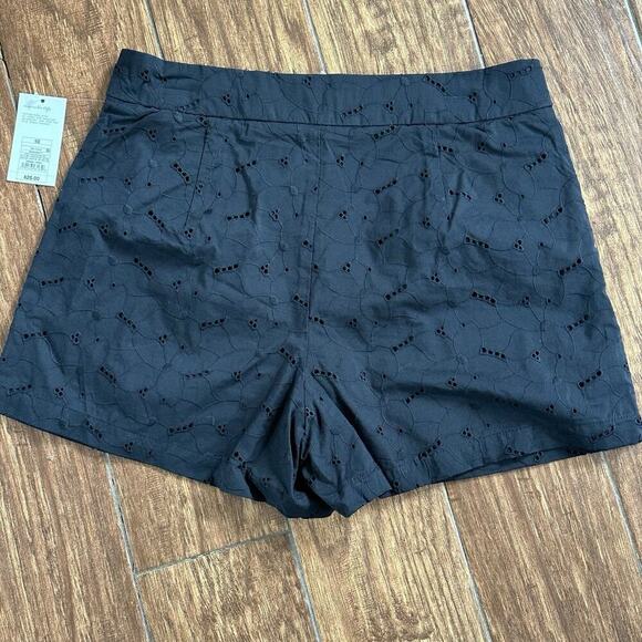 A New Day‎ Women's High-Rise Pleated Eyelet Cotton Short Black Size 10 Cottage - Picture 2 of 12
